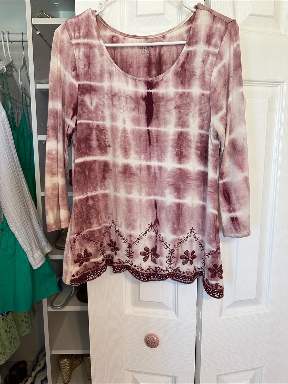 Alya Mauve and White Tie-Dye Scoop Neck Tunic with Floral Scalloped Hem